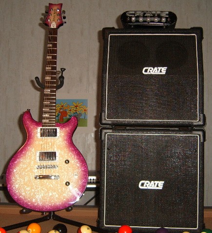 Photo of my Daisy Rock Starburst Elite with the Crate Powerblock amp head and Crate Mini-Full-Stack 