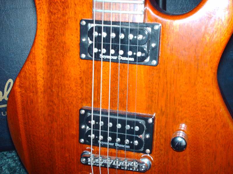 Washburn WMS studio electric guitar with humbucker pickups by Seymour Duncan