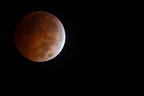  Kevinncandi | Dreamstime.com - Stunning Oct. 8th 2014 Bloodmoon Lunar Eclipse Photo out of North Texas.
