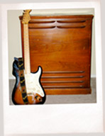 Photo of 1965 Leslie Speaker with guitar courtesy of www.nashvin.com