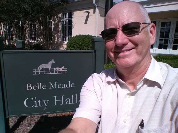 A selfie taken in from the the Belle Meade City Hall building on Harding Pike in Nashville, TN. 