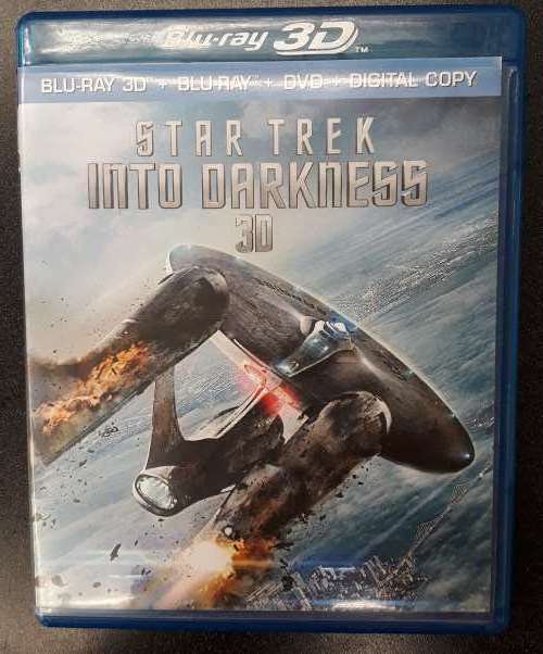 The cover for the 3D Blu-Ray for Star Trek Into Darkness featuring Benedict Cumberbatch as the bad guy.