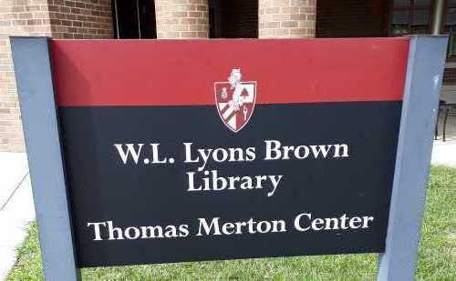 Plaque in front of the W.L. Lyons Brown Library at Bellarmine University marking the Thomas Merton Center.
