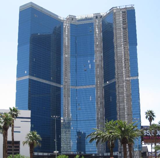 Pic of the Fontainebleau building on Las Vegas Blvd taken from the North side in April 2015.