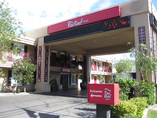 Photo of the Red Roof Inn on Paradise Road in Las Vegas, Nevada.